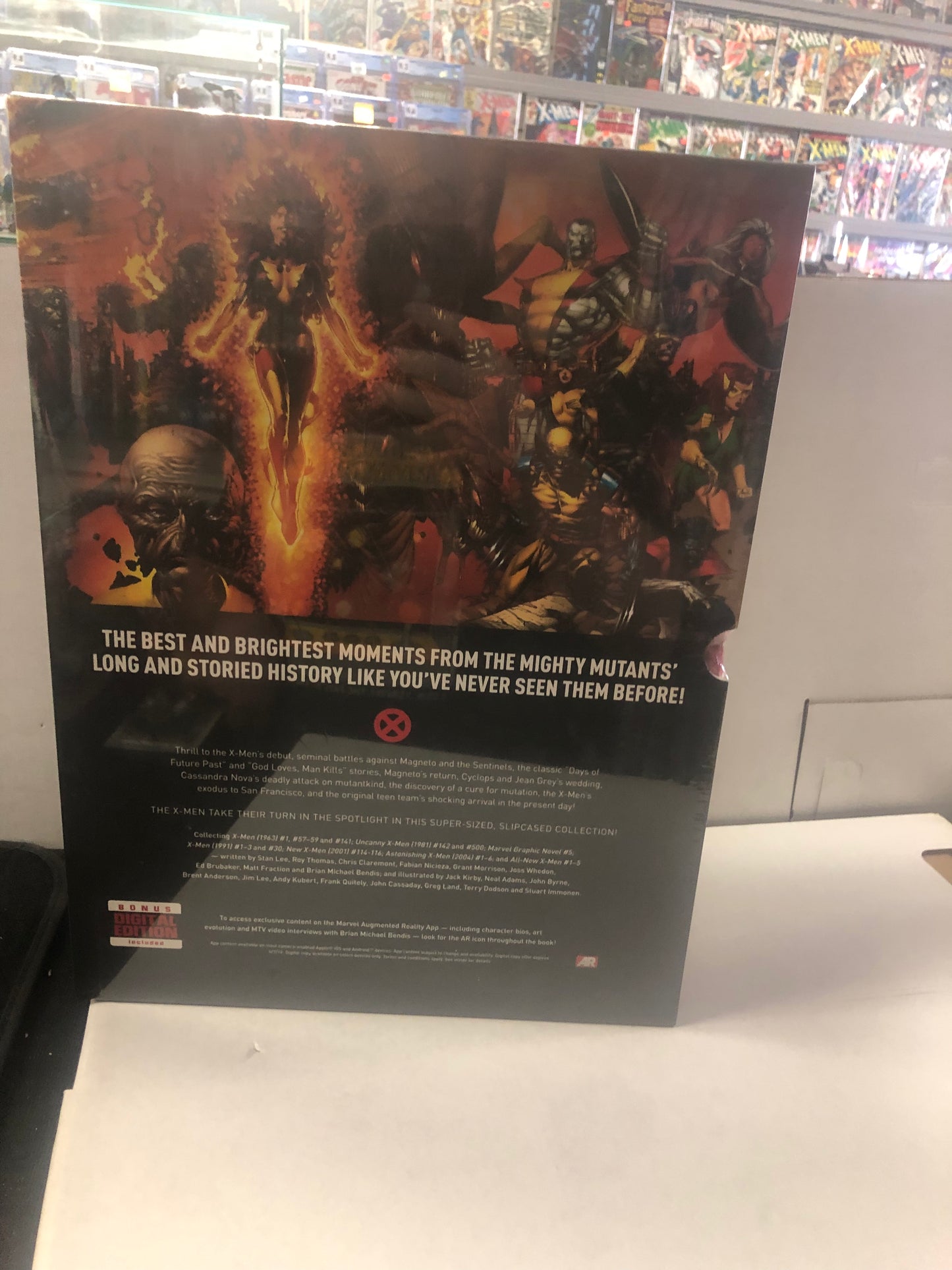 MARVEL COMICS X-MEN THE ADAMANTIUM COLLECTION EXCELLENT CONDITION HARDCOVER WITH SLIPCASE OUTER BOX COVER IS IN GOOD CONDITION HAS BOX DAMAGE