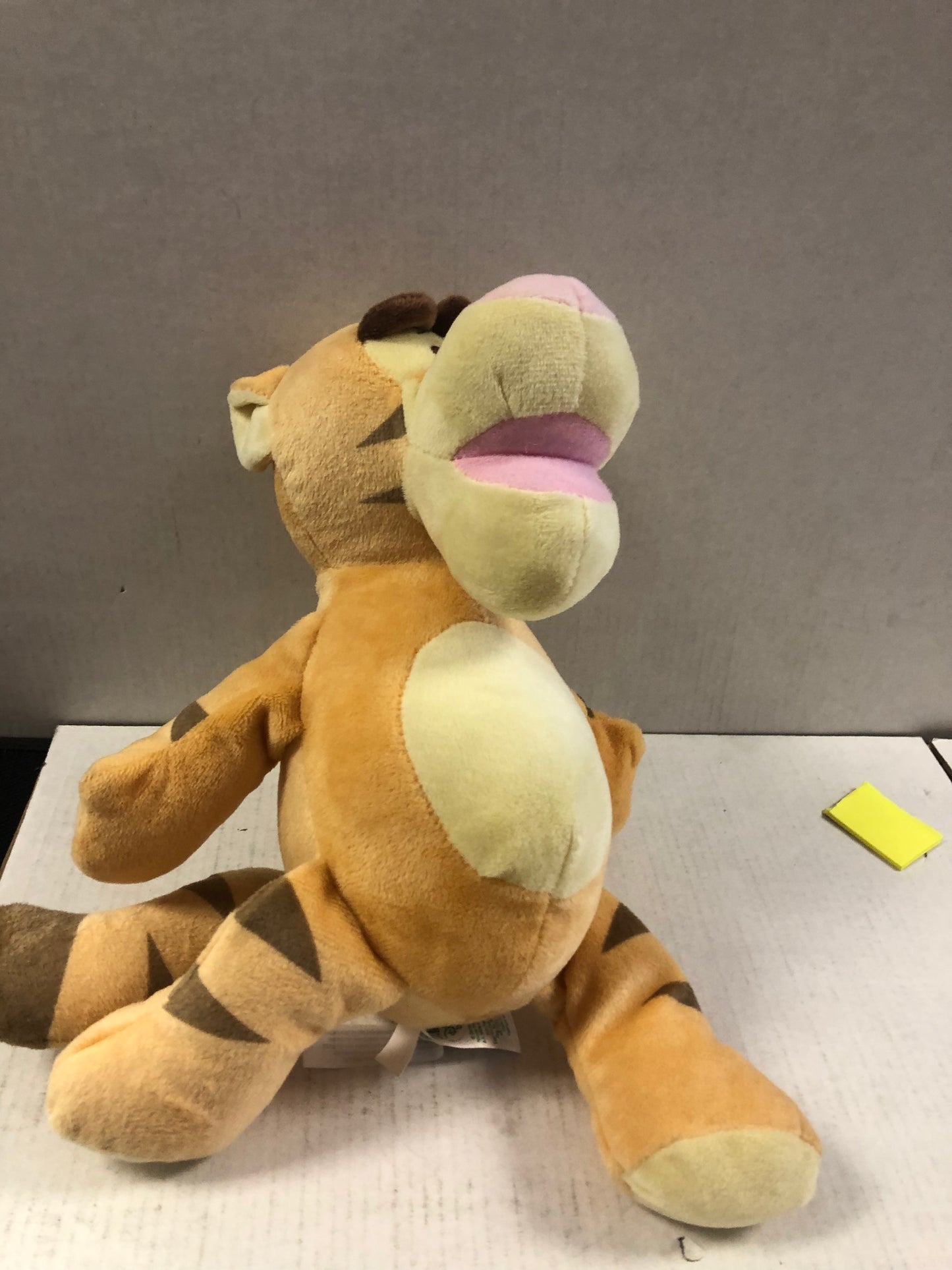TIGGER PLUSH