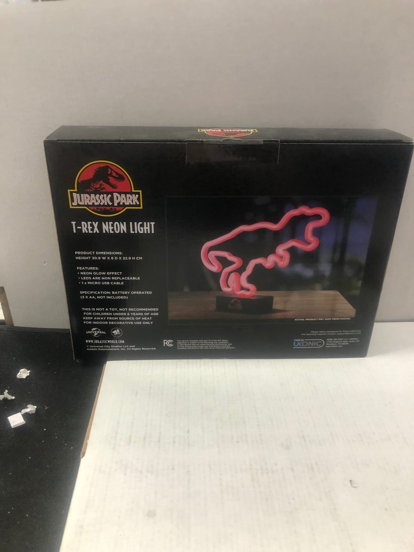 JURASSIC PARK T REX NEON LIGHT