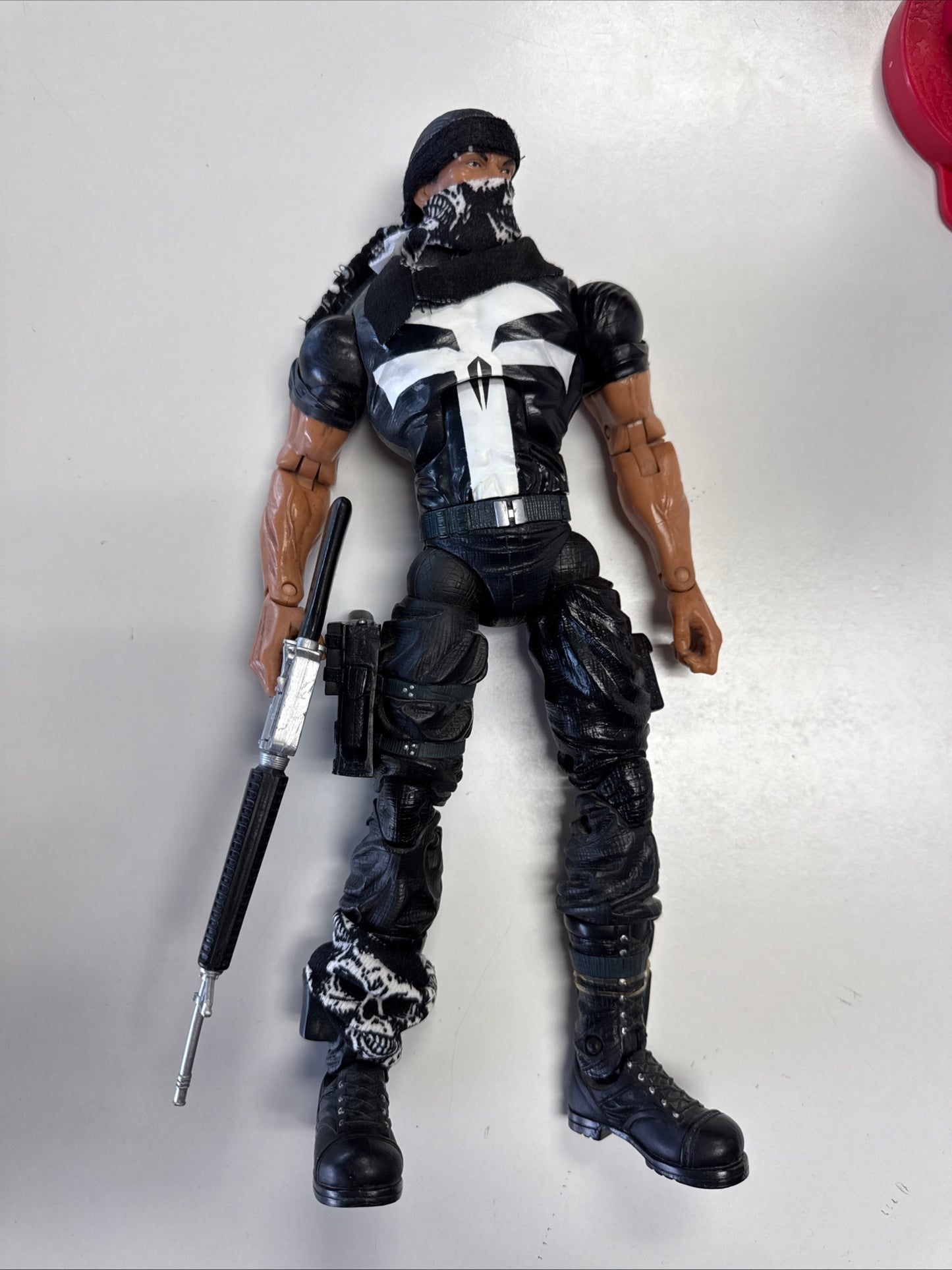 Hasbro Marvel Legends Icons Series Punisher 12” 2006 NO Box All Weapons  CUSTOM HEAD AND SKULL GEAR