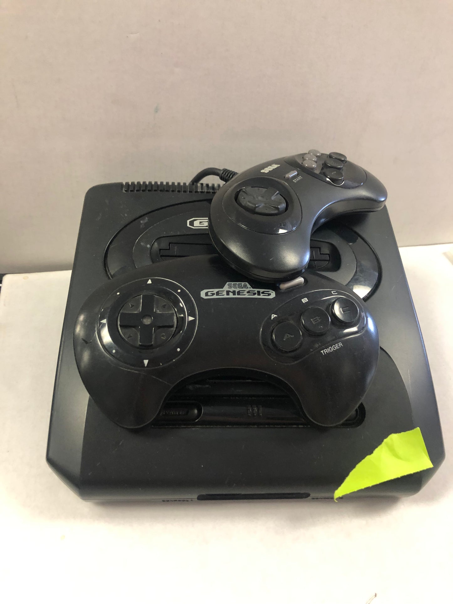 SEGA SEGA GENESIS CONSOLE COME WITH CONTROLLER MISSING POWER CORD