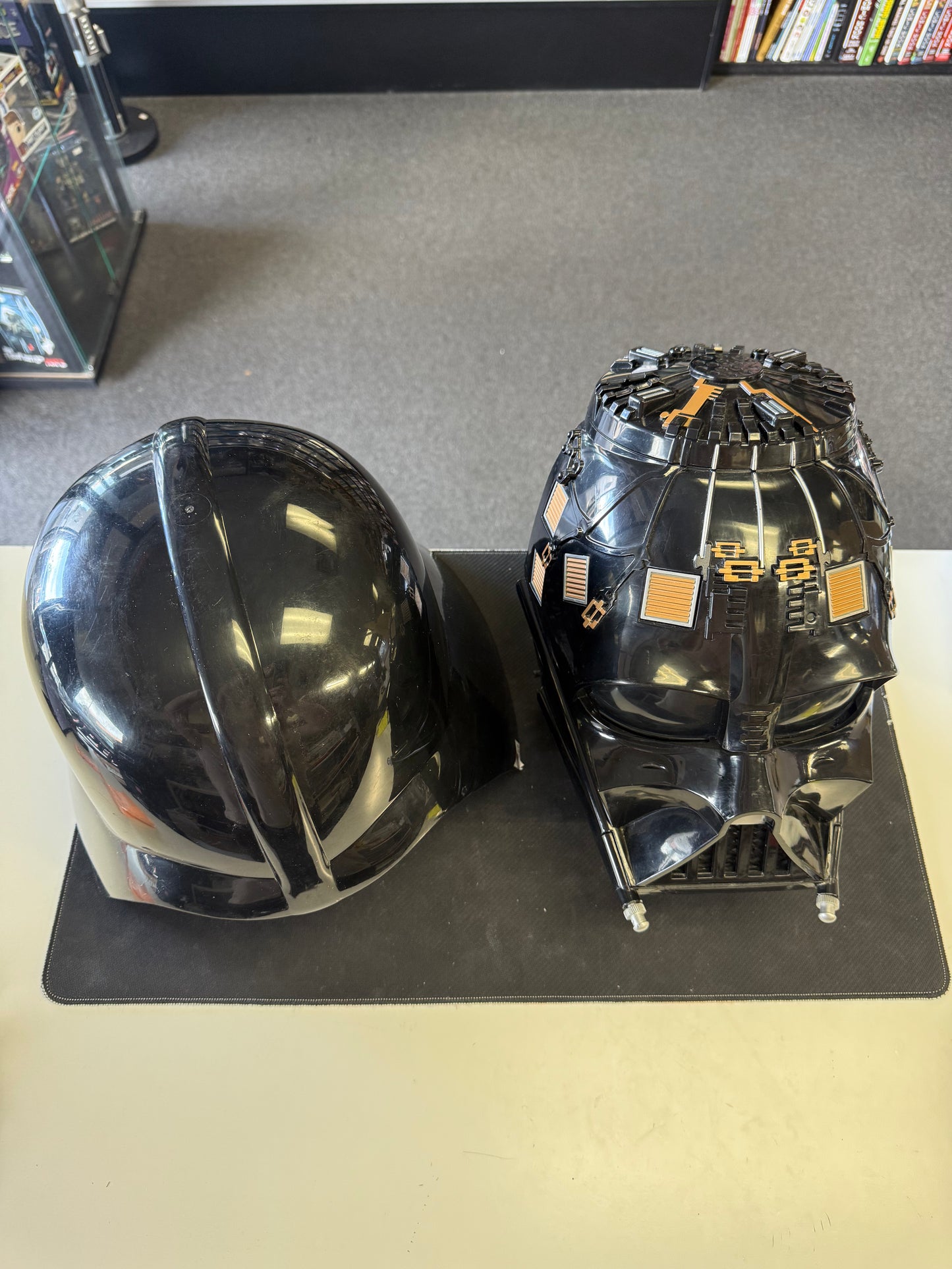 DISNEY STAR WARS DARTH VADER FULL SIZE HELMET (wearable!) GREAT SHAPE