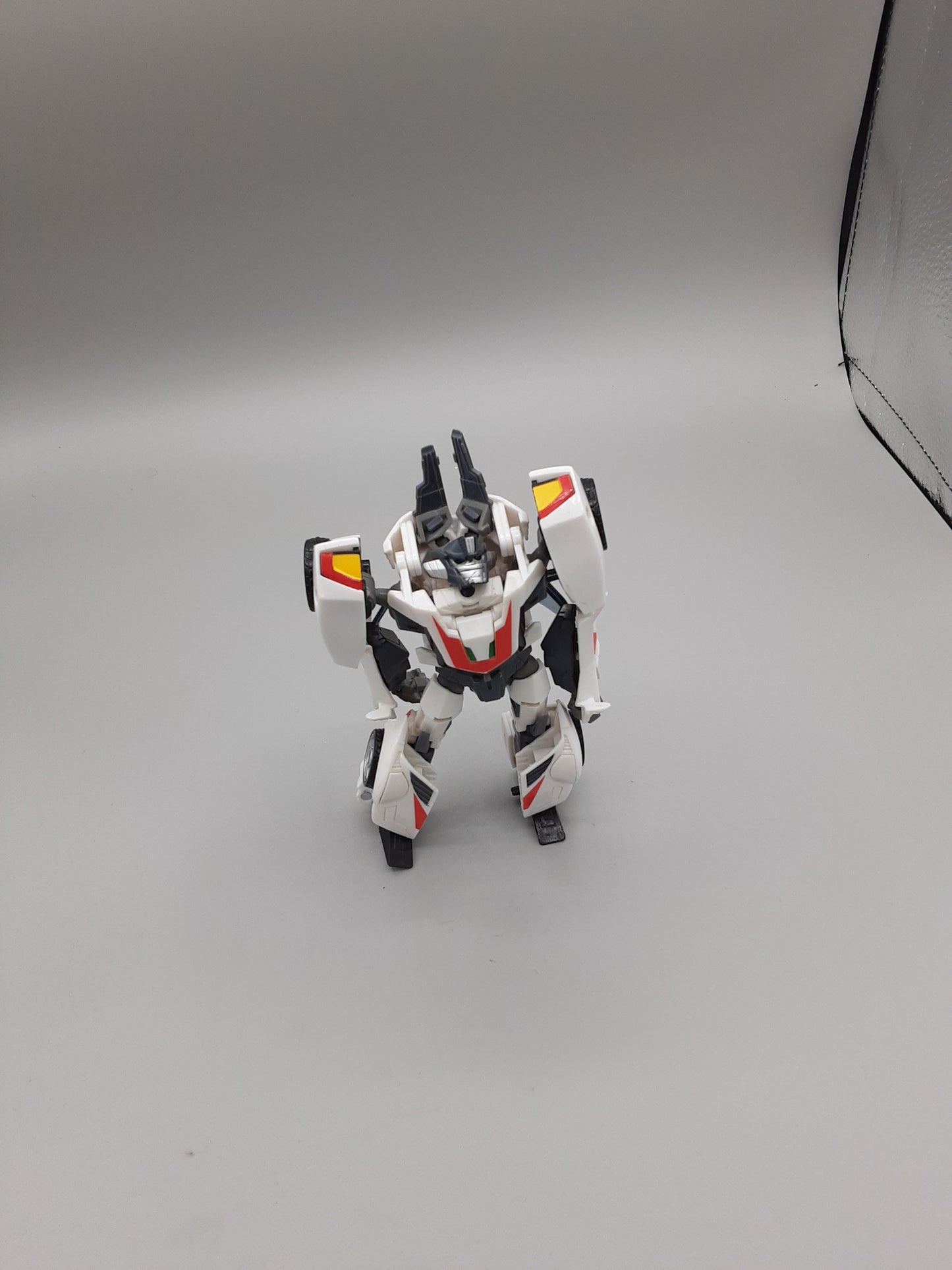 TRANSFORMERS PRIME ROBOT WHEELJACK LOOSE WITHOUT PACKAGING