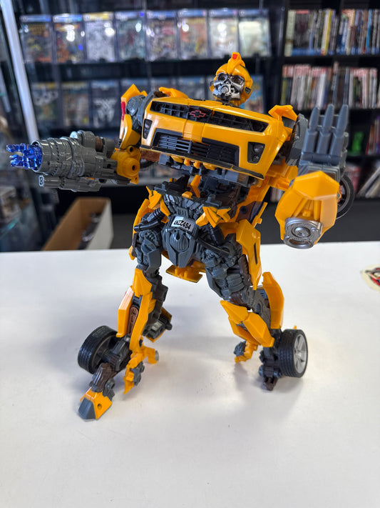 TRANSFORMERS BUMBLEBEE LOOSE ACTION FIGURE