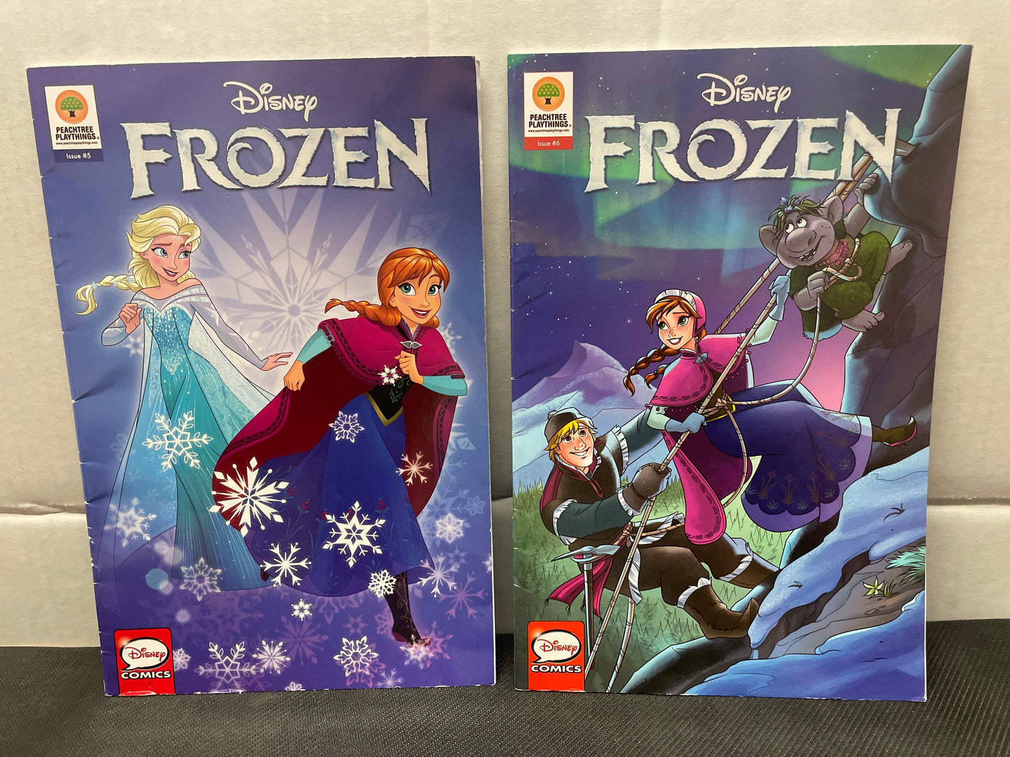 DISNEY FROZEN COMICS #5 & #6 (2x issues, used, 2022) PEACHTREE PLAYTHINGS