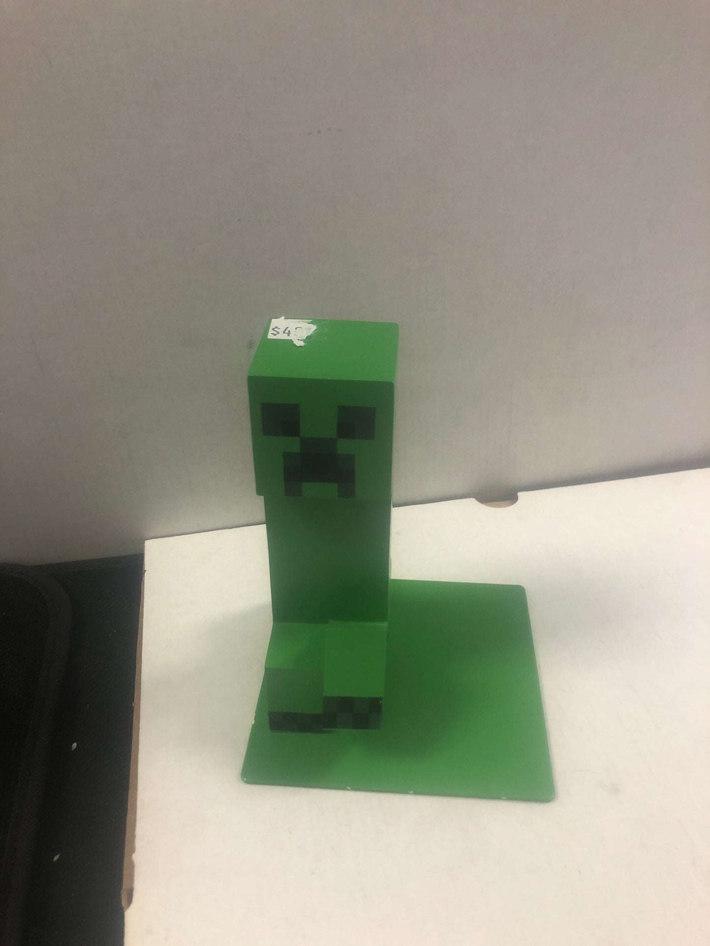 MINECRAFT CREEPER BOOKENDS SET OF TWO GREAT CONDITION