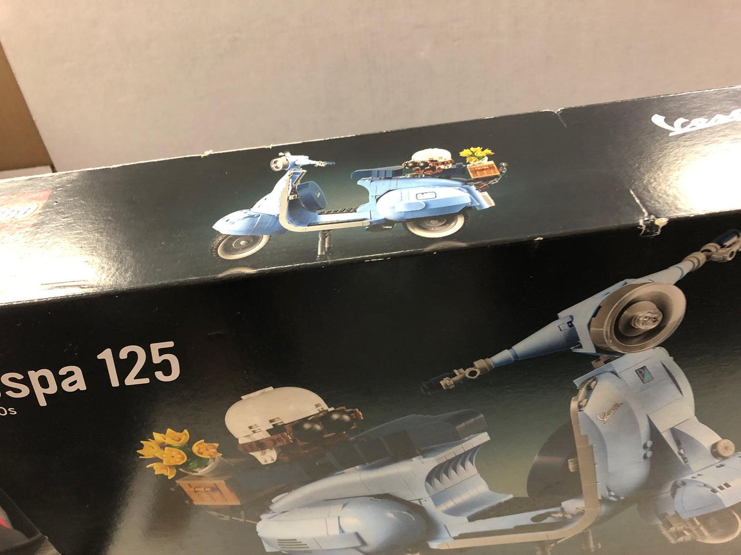 LEGO SET 10298 VESPA 125 1960S NIB