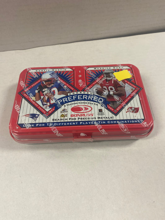 DONRUSS PREFERRED COLLECTORS TIN WITH 5 TRADING CARDS