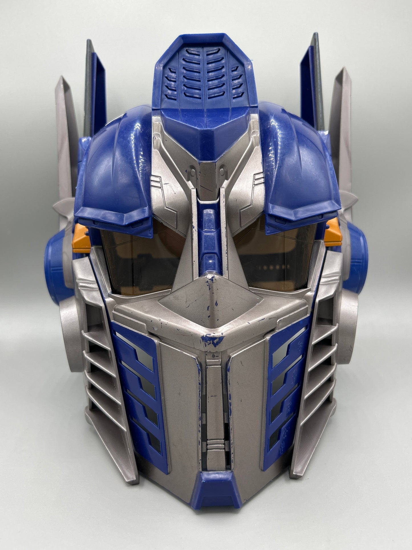 HASBRO 2006 TRANSFORMERS OPTIMUS PRIME TALKING HELMET MASK