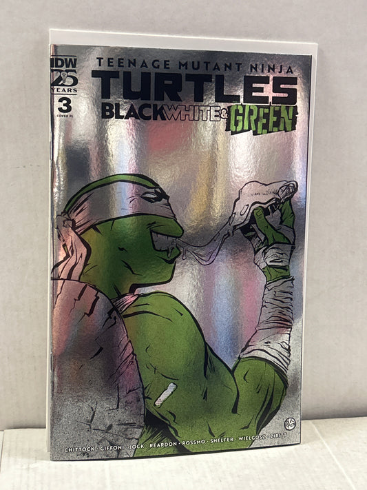 IDW TEENAGE MUTANT NINJA TURTLES BLACK WHITE & GREEN BOOK 3 VARIANT