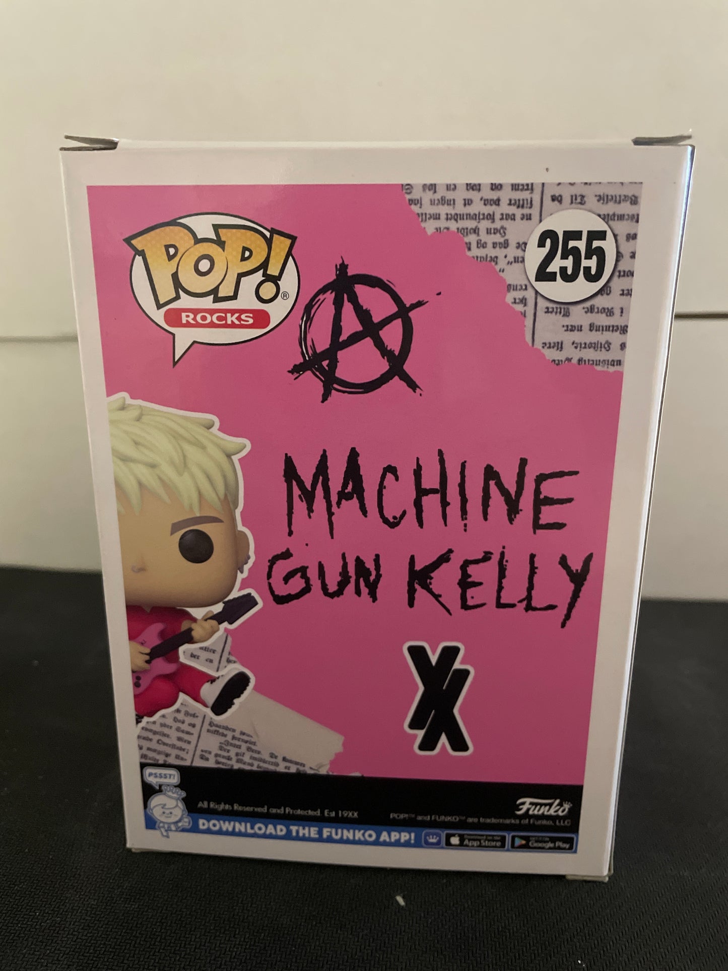 FUNKO POP ROCKS! MACHINE GUN KELLY #255 (2021 EXCELLENT CONDITION!)