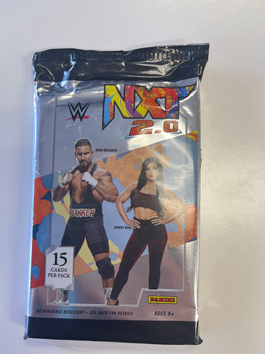 WWE NXT 2.0 15 TRADING CARDS PER PACK