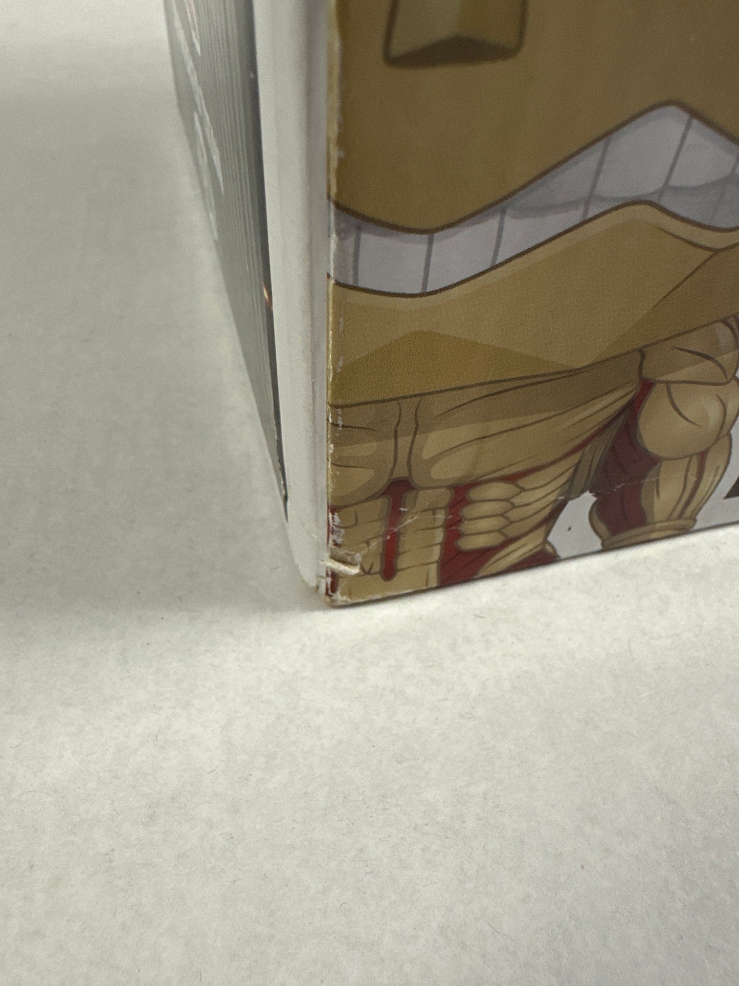 ATTACK ON TITAN ARMORED TITAN 234 FUNKO(DAMAGED BOX)