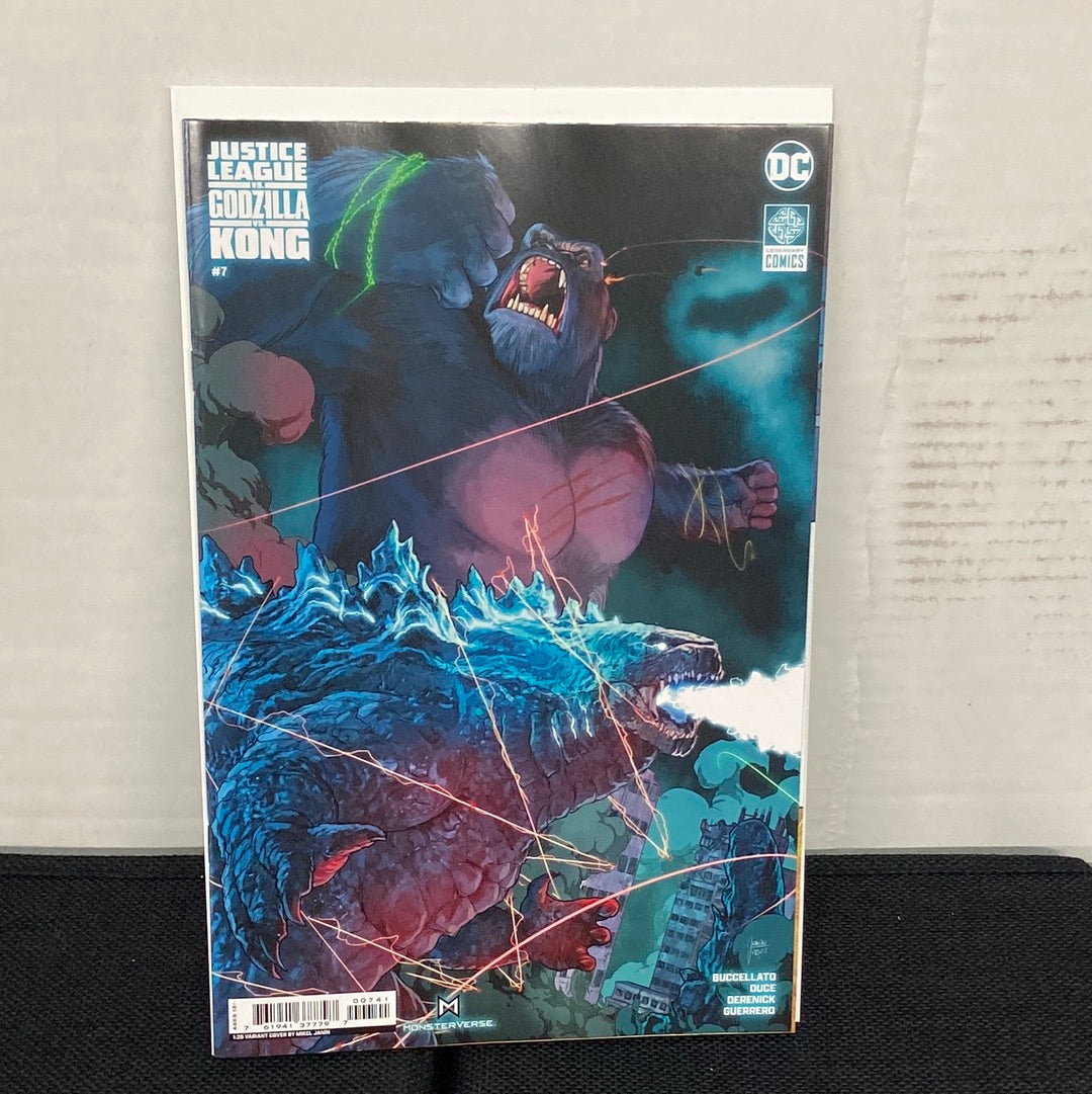 DC COMICS JUSTICE LEAGUE VS GODZILLA VS KING KONG 7 VARIANT