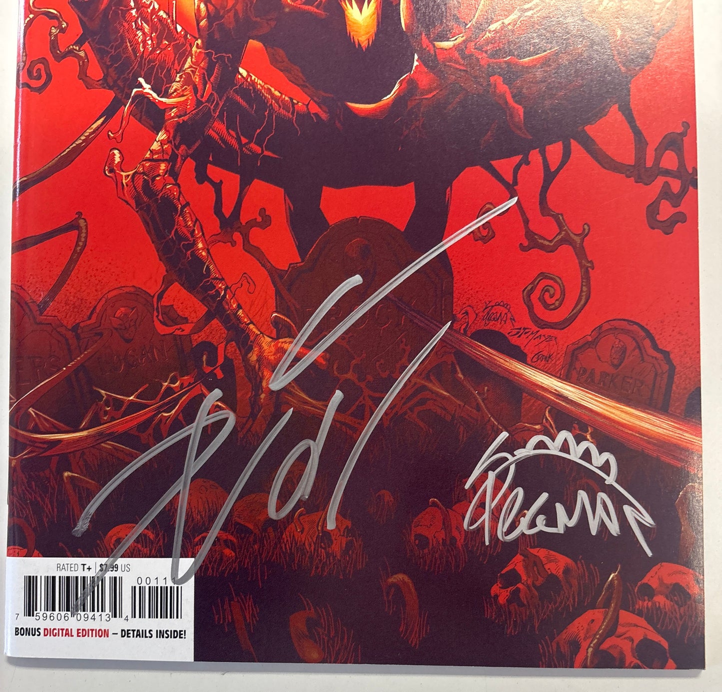 MARVEL ABSOLUTE CARNAGE #1 SIGNED BY DONNY CATES & RYAN STEGMAN WITH CERTIFICATE OF AUTHENTICITY