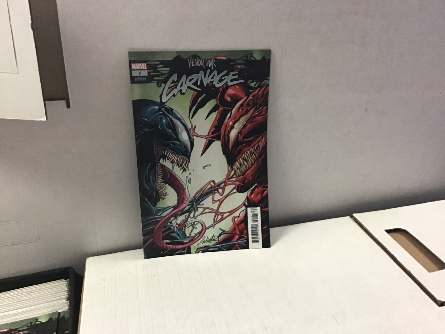 MARVEL COMICS VENOM WAR CARNAGE 1 VARIANT