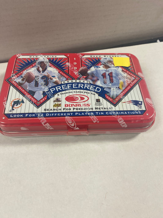 DONRUSS PREFERRED COLLECTORS TIN WITH 5 TRADING CARDS