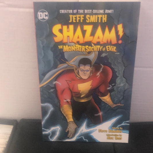 DC COMICS SHAZAM THE MONSTER SOCIETY OF EVIL  TRADE (2007)