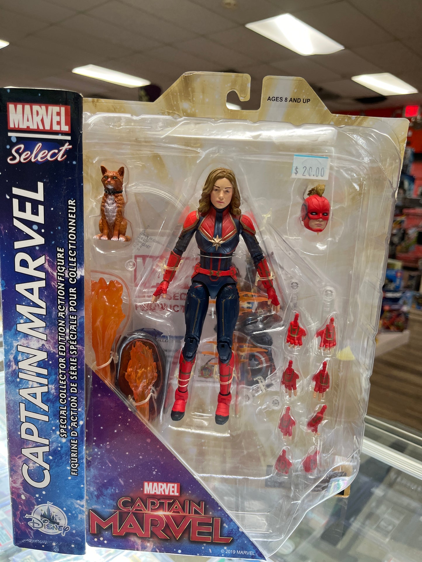 MARVEL CAPTAIN MARVEL ACTION FIGURE