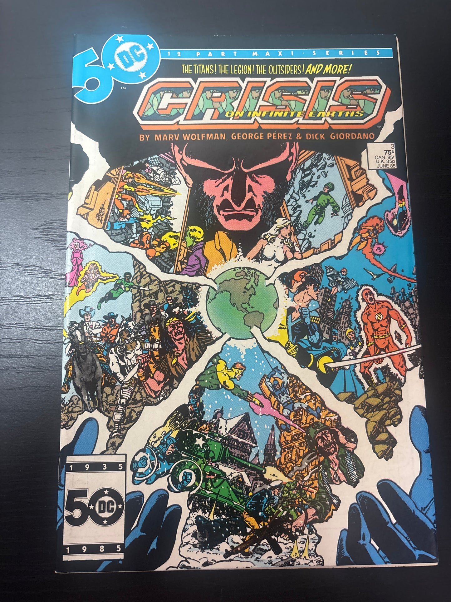 DC CRISIS ON INFINITE EARTHS #3