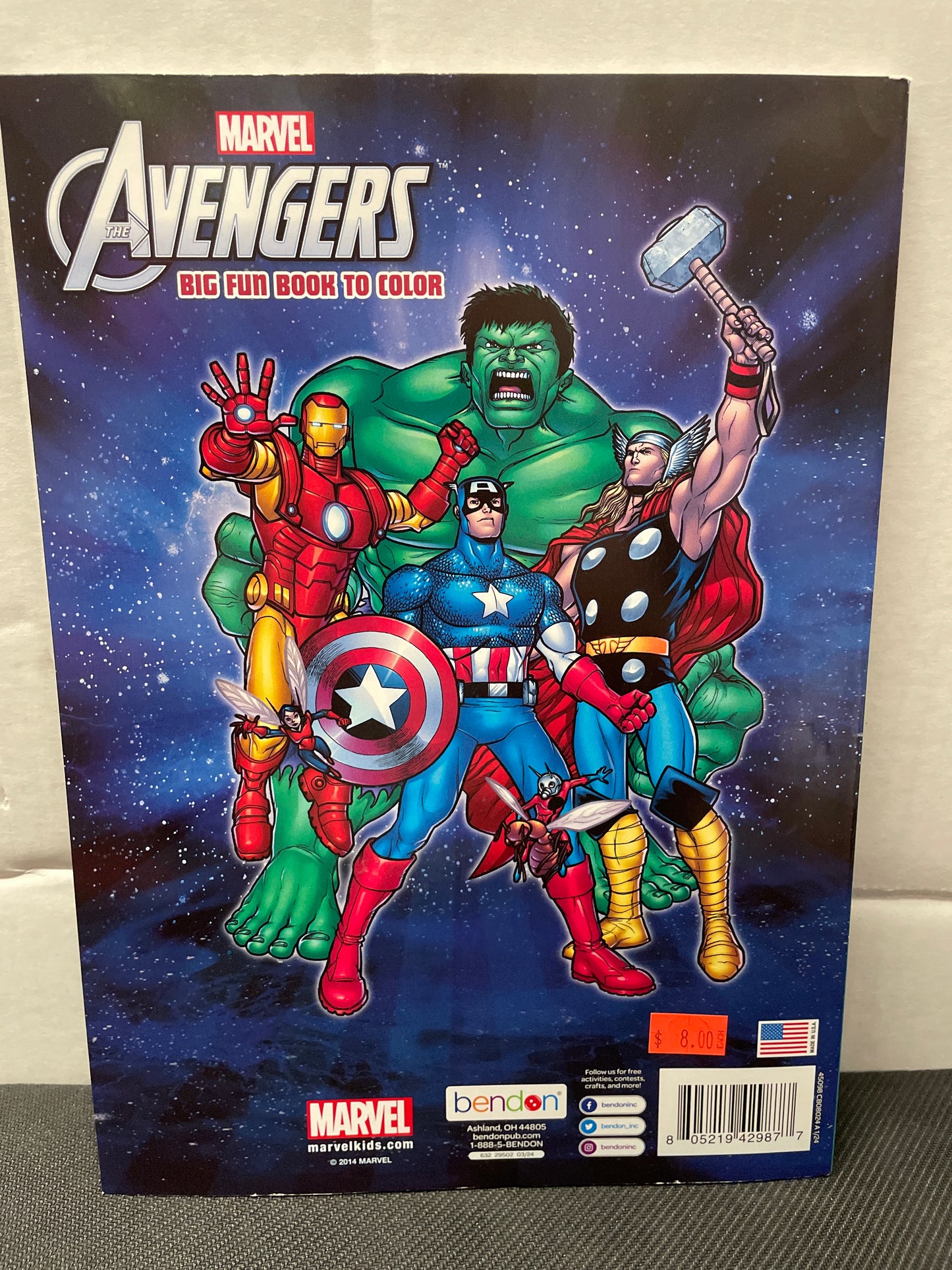 MARVEL AVENGERS SAVING THE WORLD! BIG FUN BOOK TO COLOR (BRAND NEW, 2014)