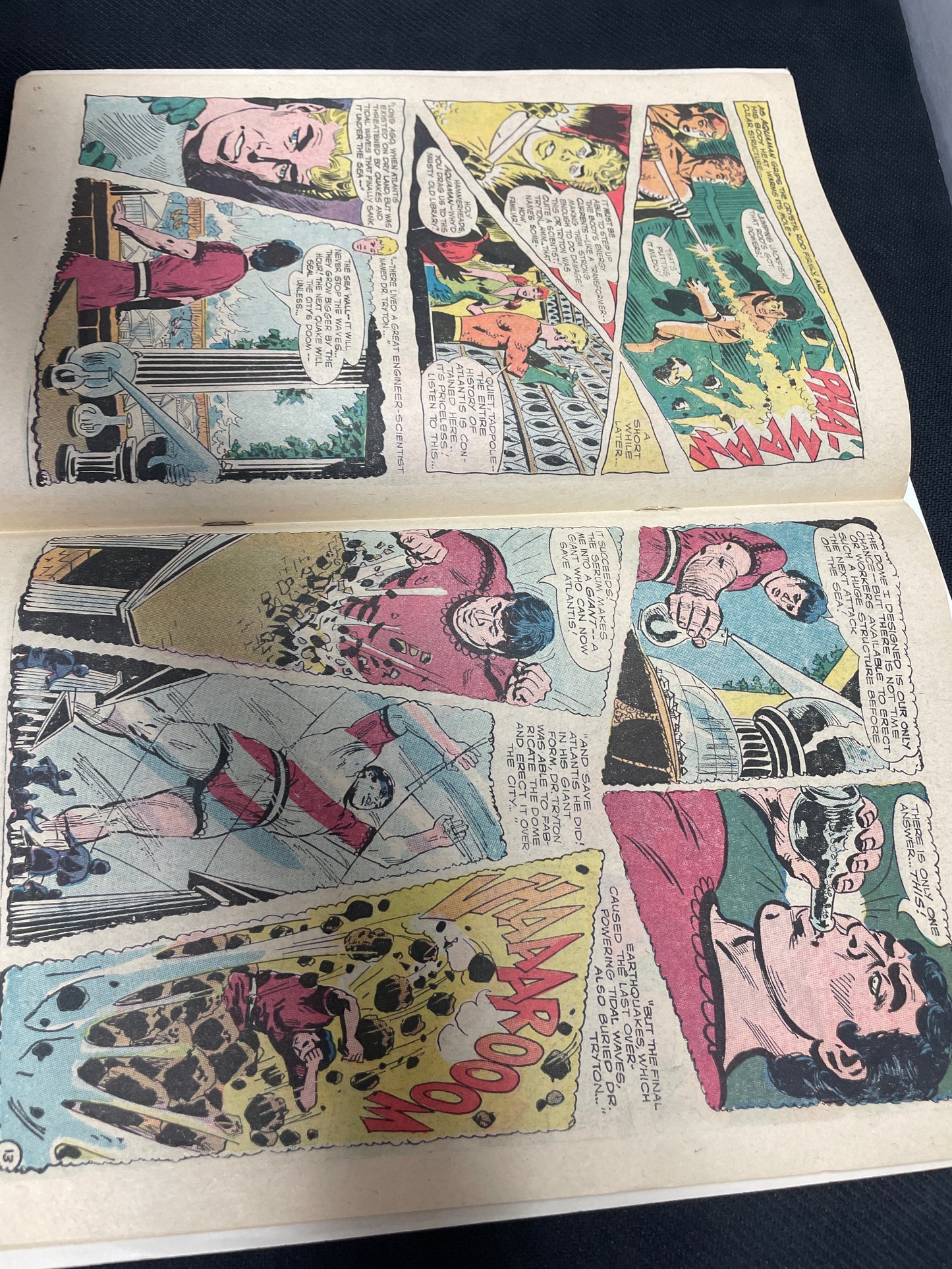 AQUAMAN #32 (1967 SILVER AGE DC KEY COMIC, 2nd APPEARANCE OF OCEAN MASTER!) VG+/FINE