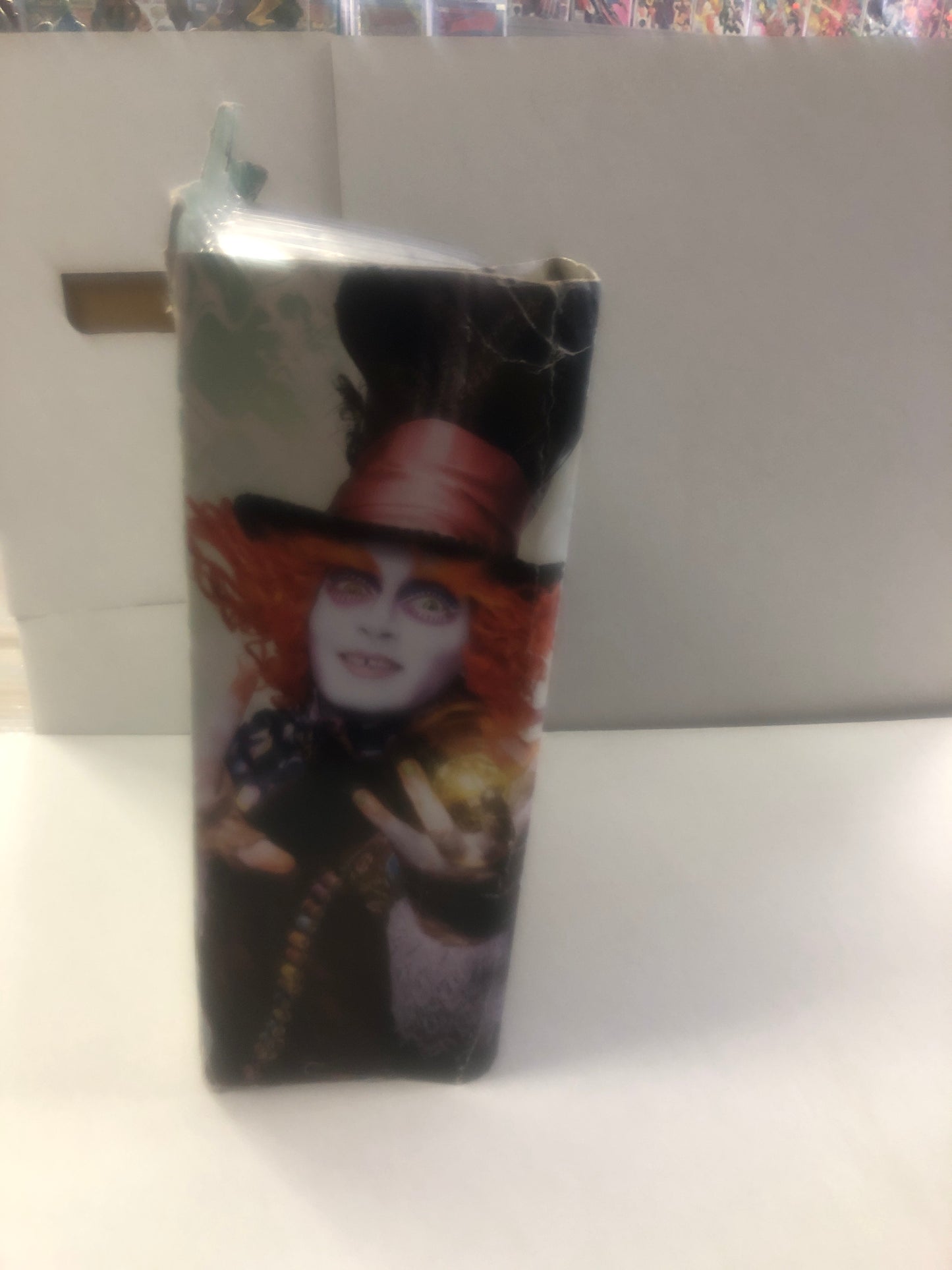 DIAMOND SELECT ALICE THROUGH THE LOOKING GLASS MAD HATTER OKAY CONDITION BOX DAMAGE ON FRONT OF BOX