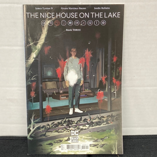 DC COMICS THE NICE HOUSE ON THE LAKE 3