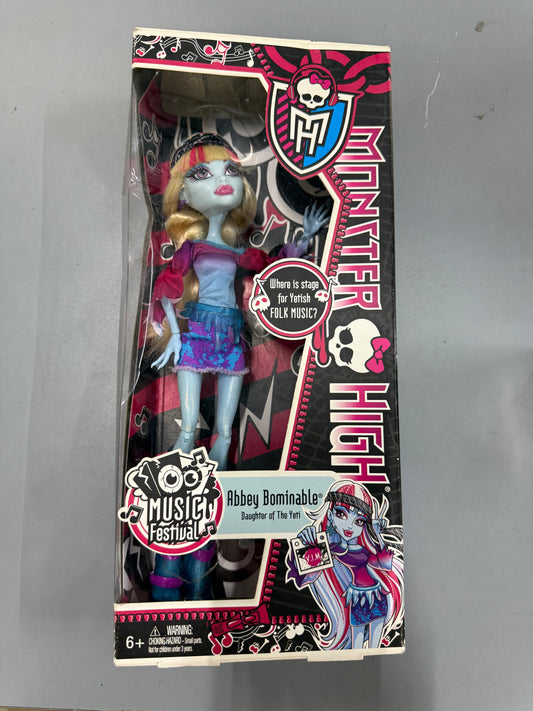 MONSTER HIGH MUSIC FESTIVAL ABBEY BOMINABLE DAUGHTER OF THE YETTI DOLL
