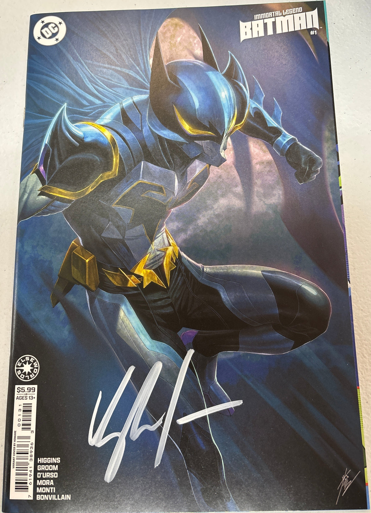 DC COMICS IMMORTAL LEGEND BATMAN #1 VARIANT COVER SIGNED BY KYLE HIGGENS
