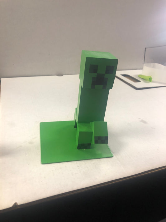 MINECRAFT CREEPER BOOKENDS SET OF TWO DECENT CONDITION