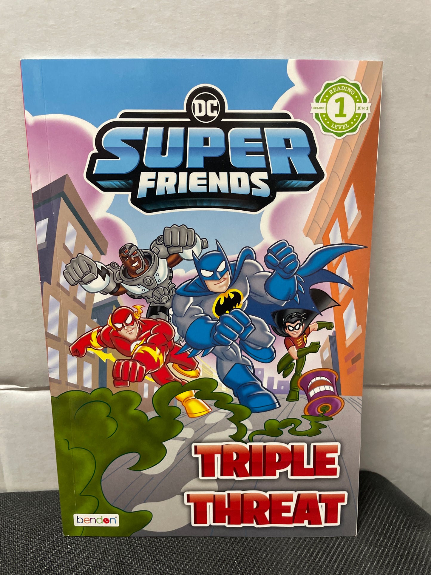 DC SUPER FRIENDS TRIPLE THREAT, or WONDER WOMAN, or BATMAN, or DC SUPER FRIENDS BATTLE BELOW, or SPONGEBOB THE PET SHOW (2024, READING LEVEL 1 & 2)