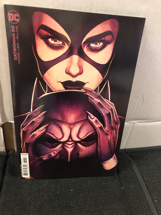 DC COMICS CATWOMAN 39 VARIANT