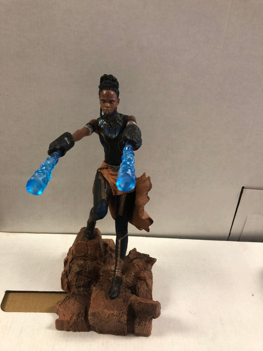 DIAMOND GALLERY BLACK PANTHER SHURI PVC DIORAMA GREAT CONDITION