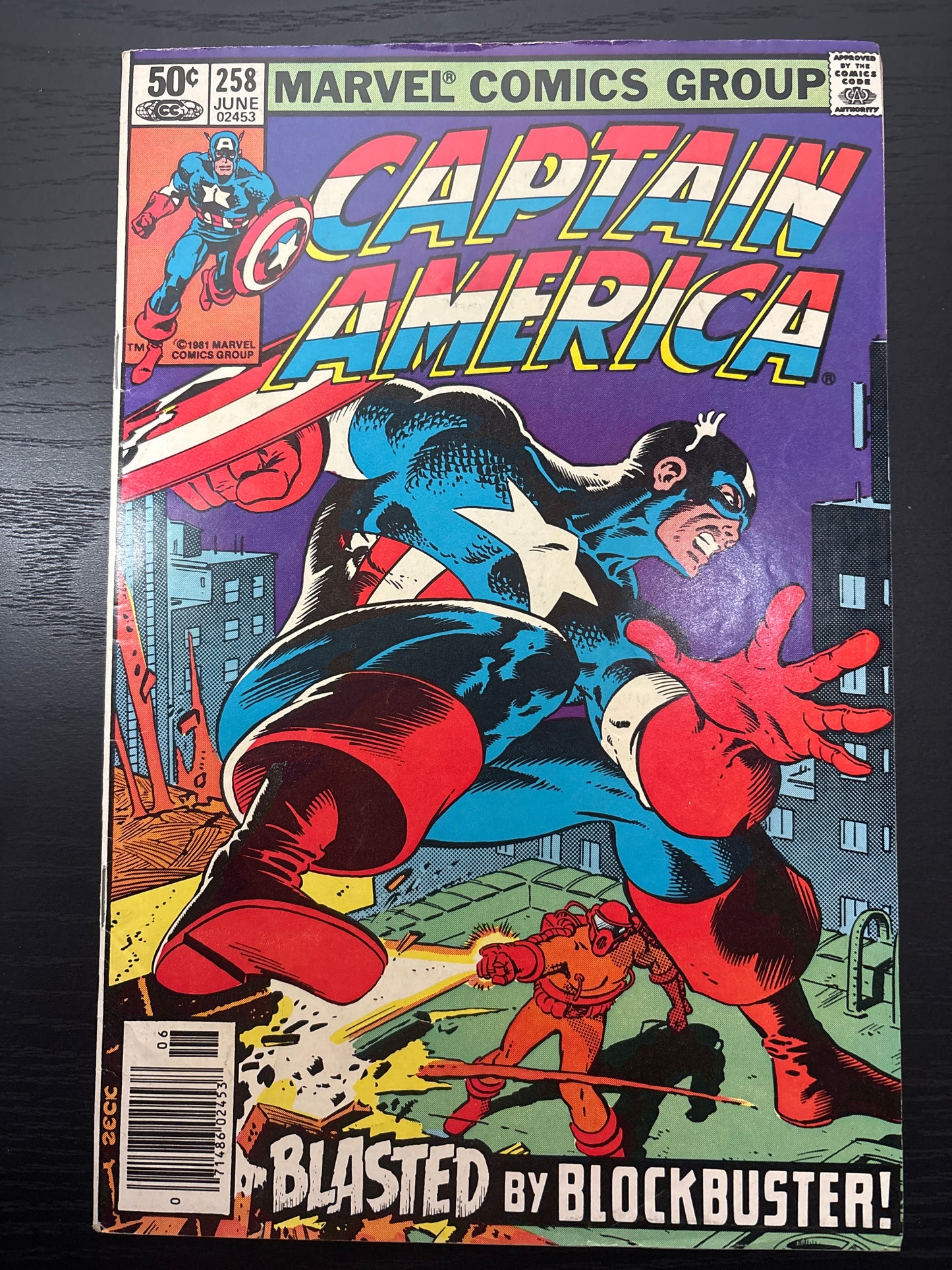 MARVEL COMICS GROUP CAPTAIN AMERICA #258 NEWSSTAND Wear