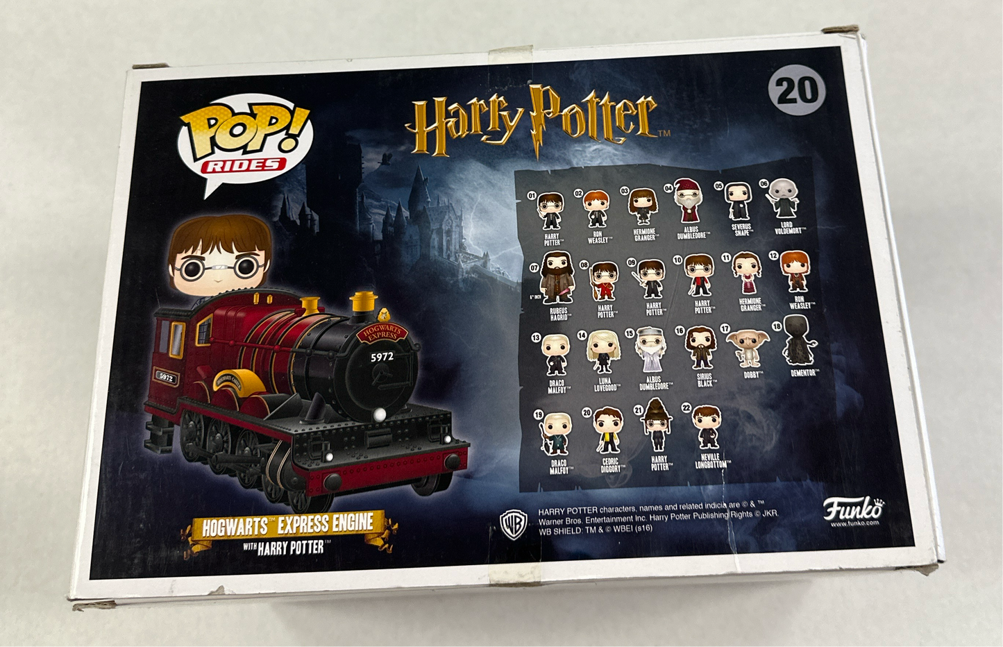 HOGWARTS EXPRESS ENGINE WITH HARRY POTTER 20 FUNKO