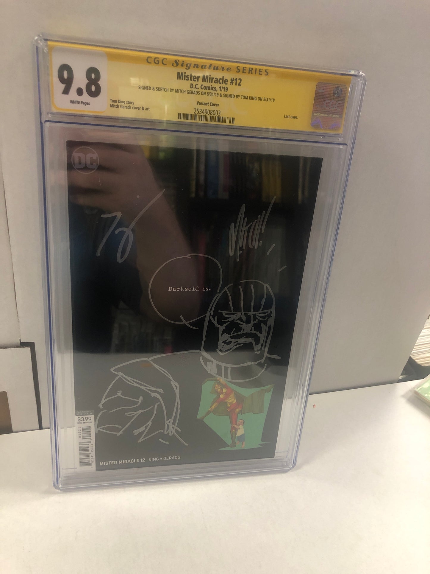 DC COMICS MISTER MIRACLE #12 (2019)  VARIANT COVER SIGNED AND SKETCHED BY MITCH GERADS AND SIGNED BY TOM KING CGC  SS 9.8 WP