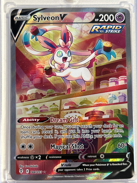 POKÉMON TCG SLYVEON V ALT ART 184/203 NEAR MINT CONDITION