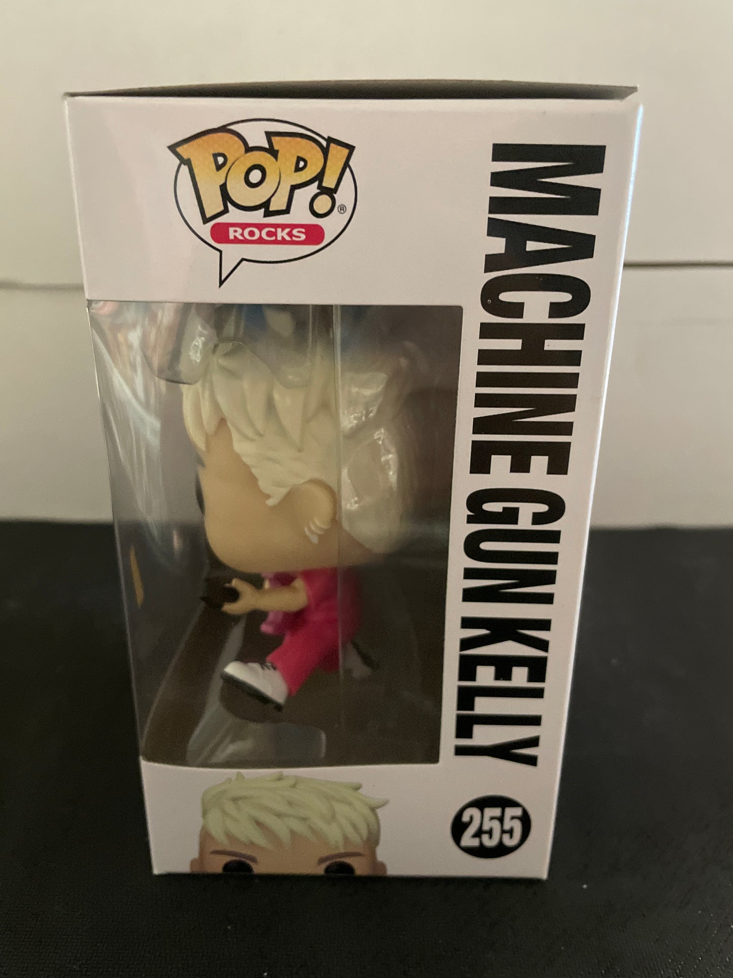 FUNKO POP ROCKS! MACHINE GUN KELLY #255 (2021 EXCELLENT CONDITION!)