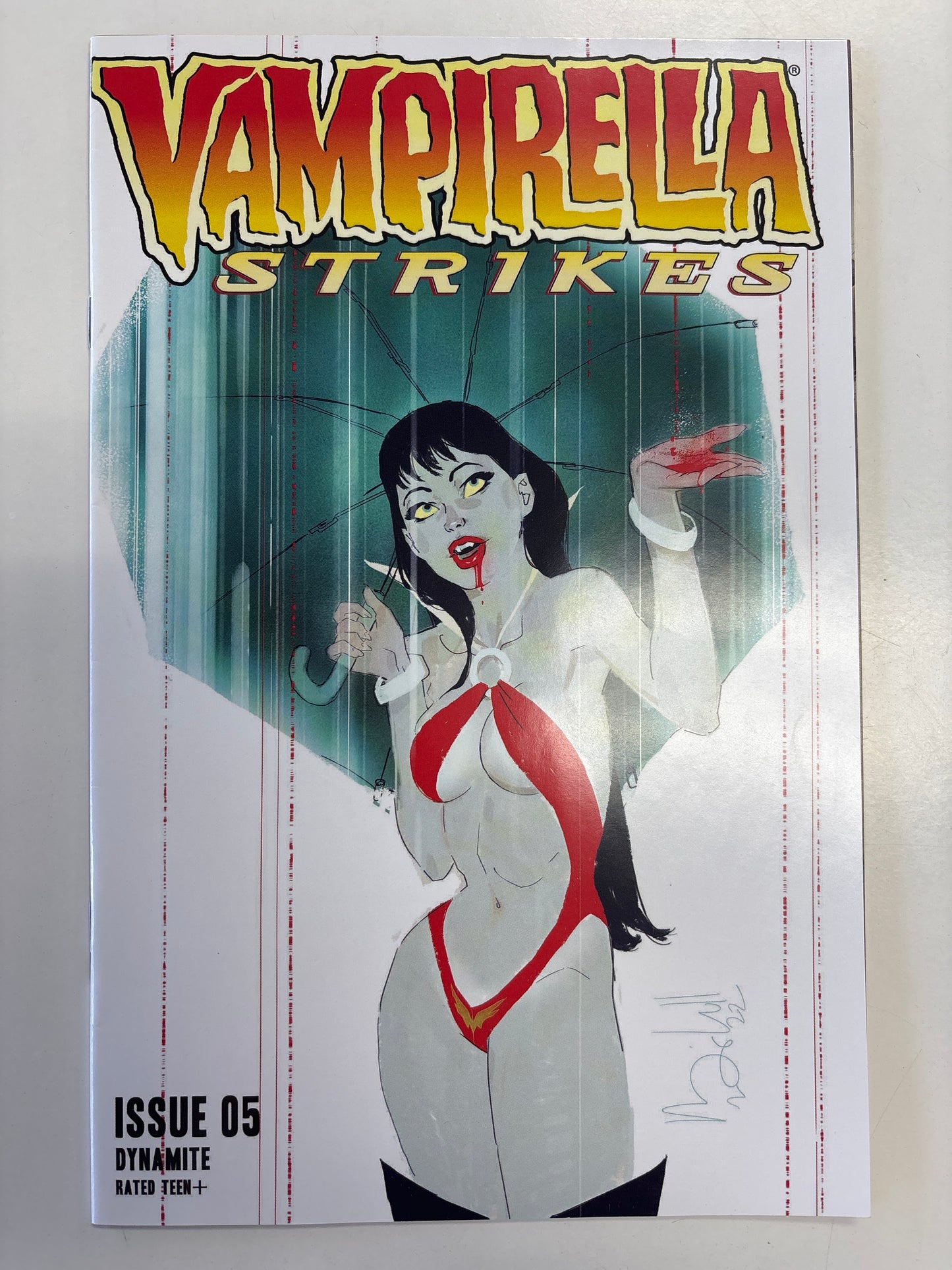 VAMPIRELLA STRIKES #5