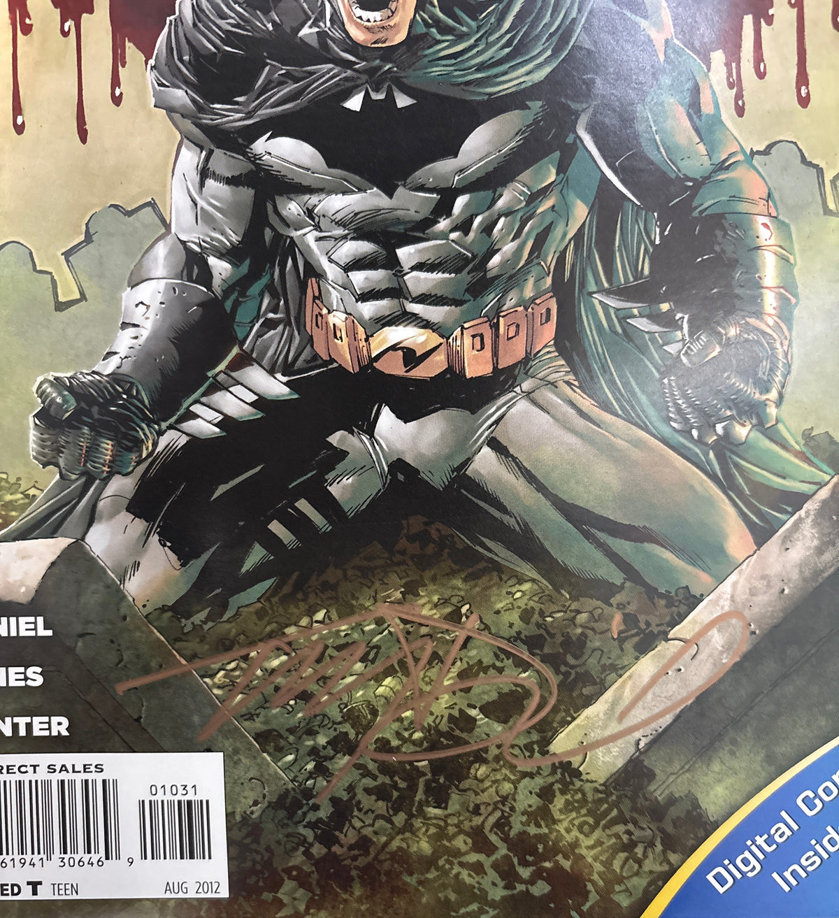 DC BATMAN DETECTIVE COMICS #10 SIGNED BY TONY S DANIEL WITH CERTIFICATE OF AUTHENTICITY
