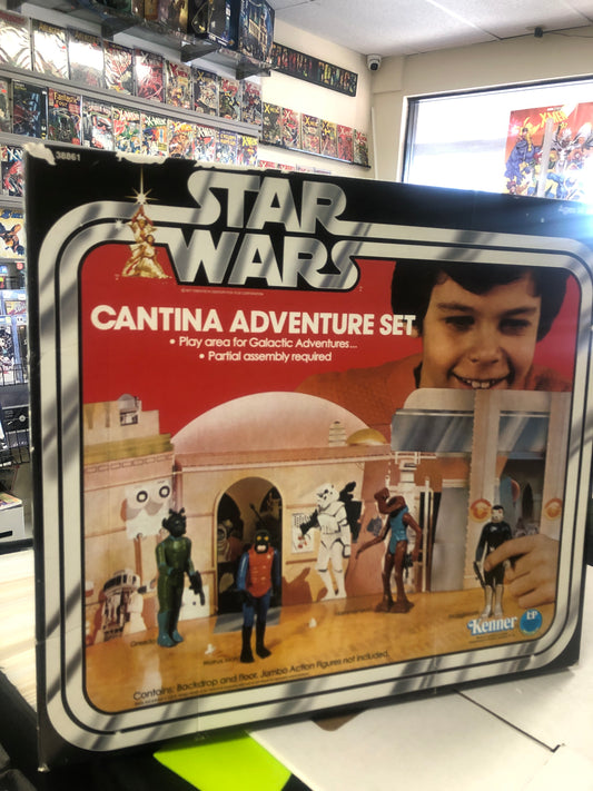 2012 STAR WARS CANTINA ADVENTURE SET OKAY CONDITION BOX DAMAGE ON TOP OF BOX