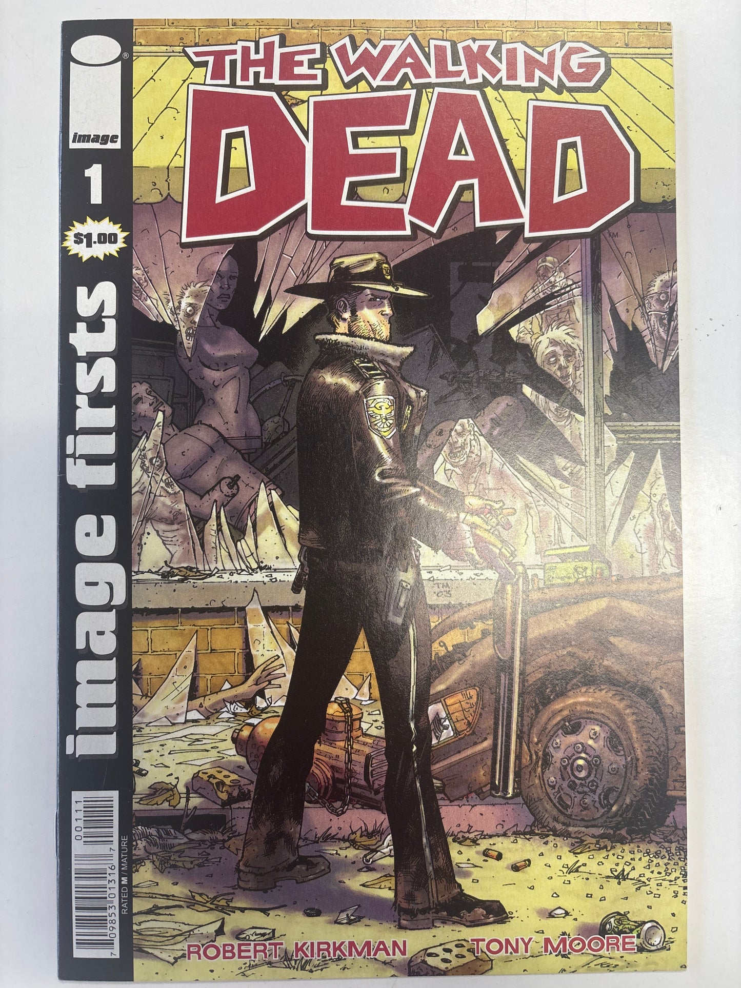 IMAGE COMICS THE WALKING DEAD ISSUE #1