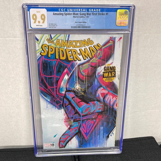 MARVEL COMICS AMAZING SPIDER-MAN GANG WAR GIRST STRIKE #1 CGC 9.9