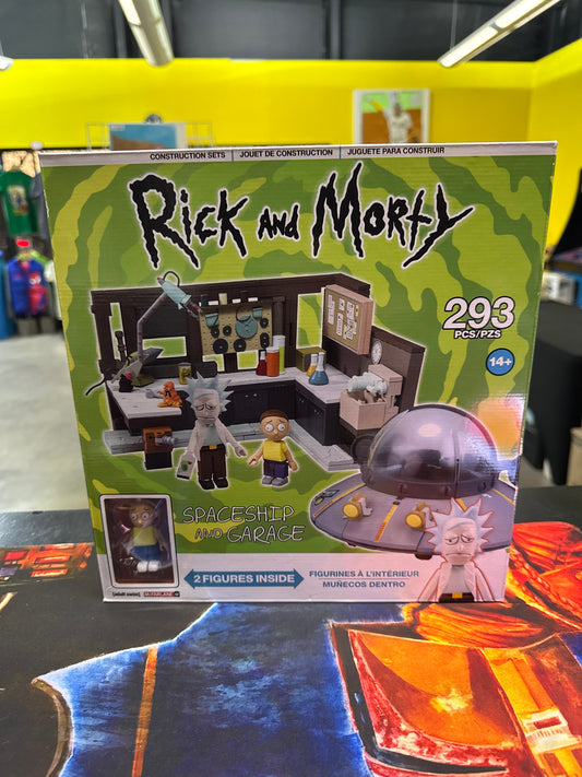 McFarlane Rick N Morty Spaceship and Garage building set