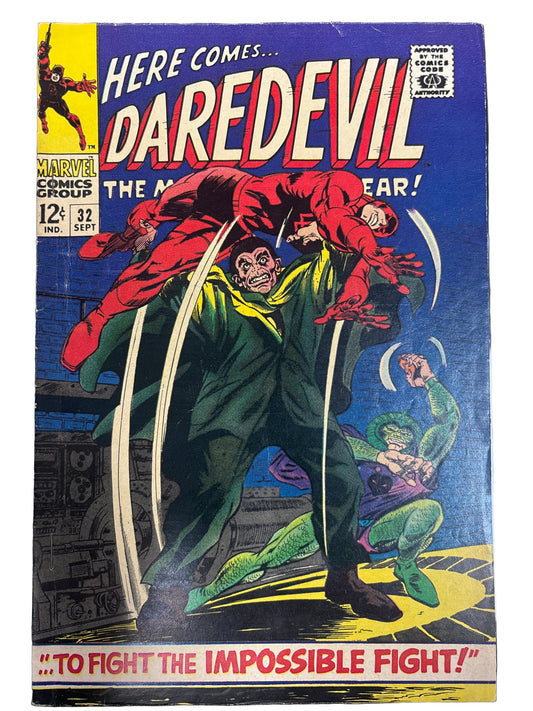 MARVEL COMICS HERE COMES DAREDEVIL #32