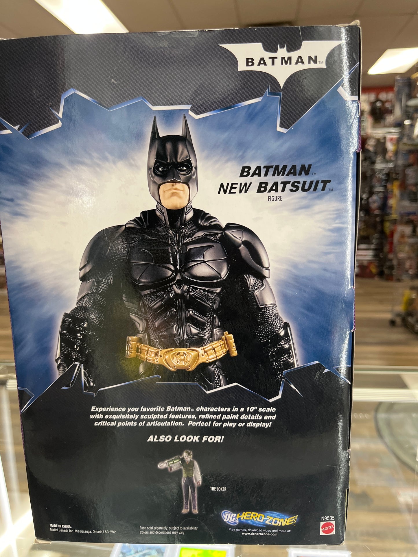 BATMAN NEW BATSUIT ACTION FIGURE