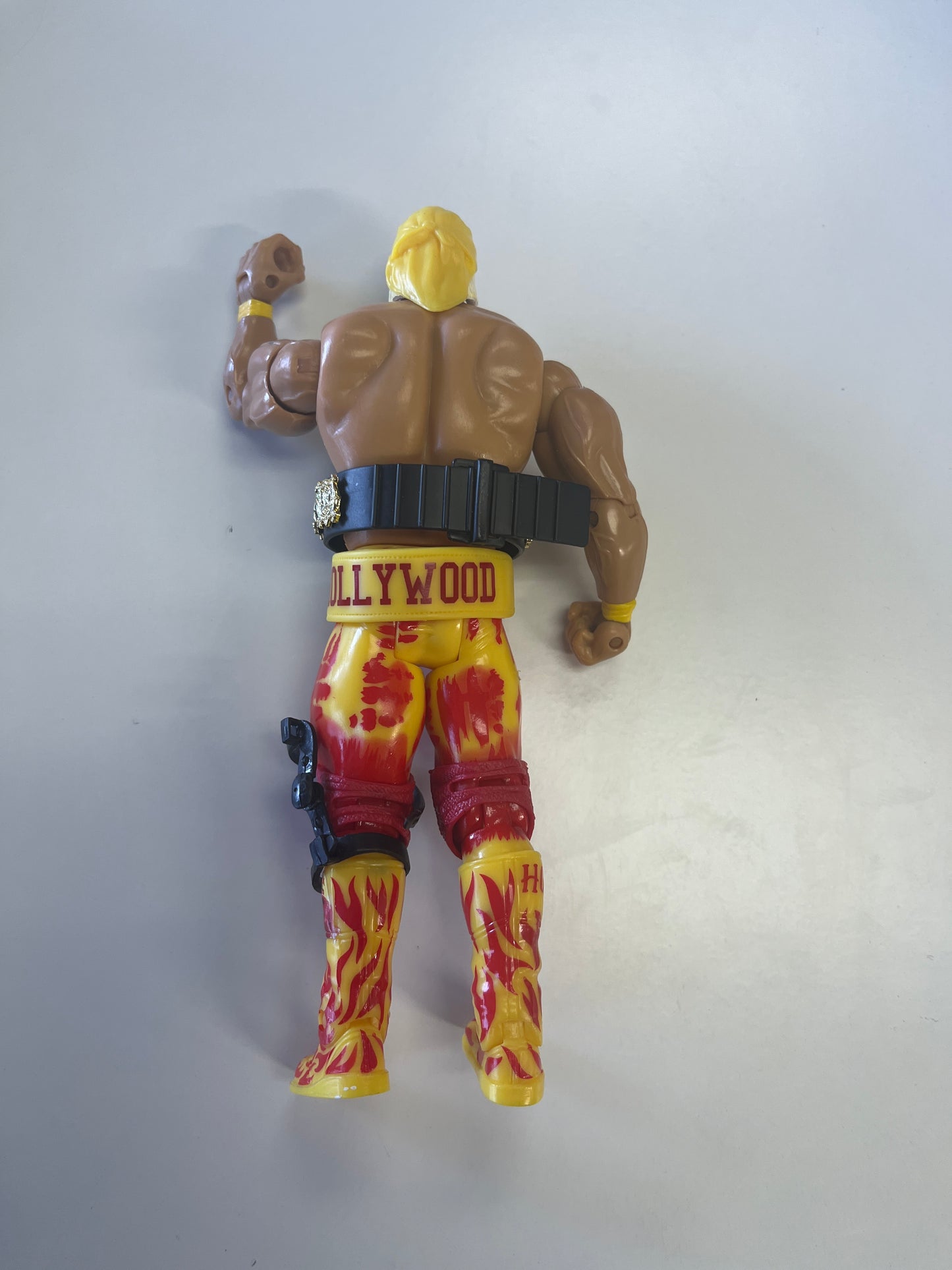 HULK HOGAN WWE CLASSIC ACTION FIGURE 11 2003 WRESTLING