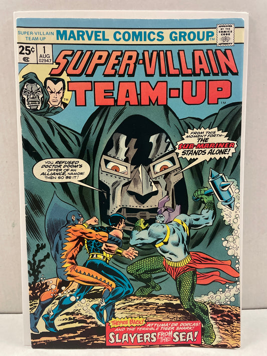 SUPER VILLAIN TEAM-UP #1 (1975 VINTAGE MARVEL BEAUTY, VF/NM) DR. DOOM COVER