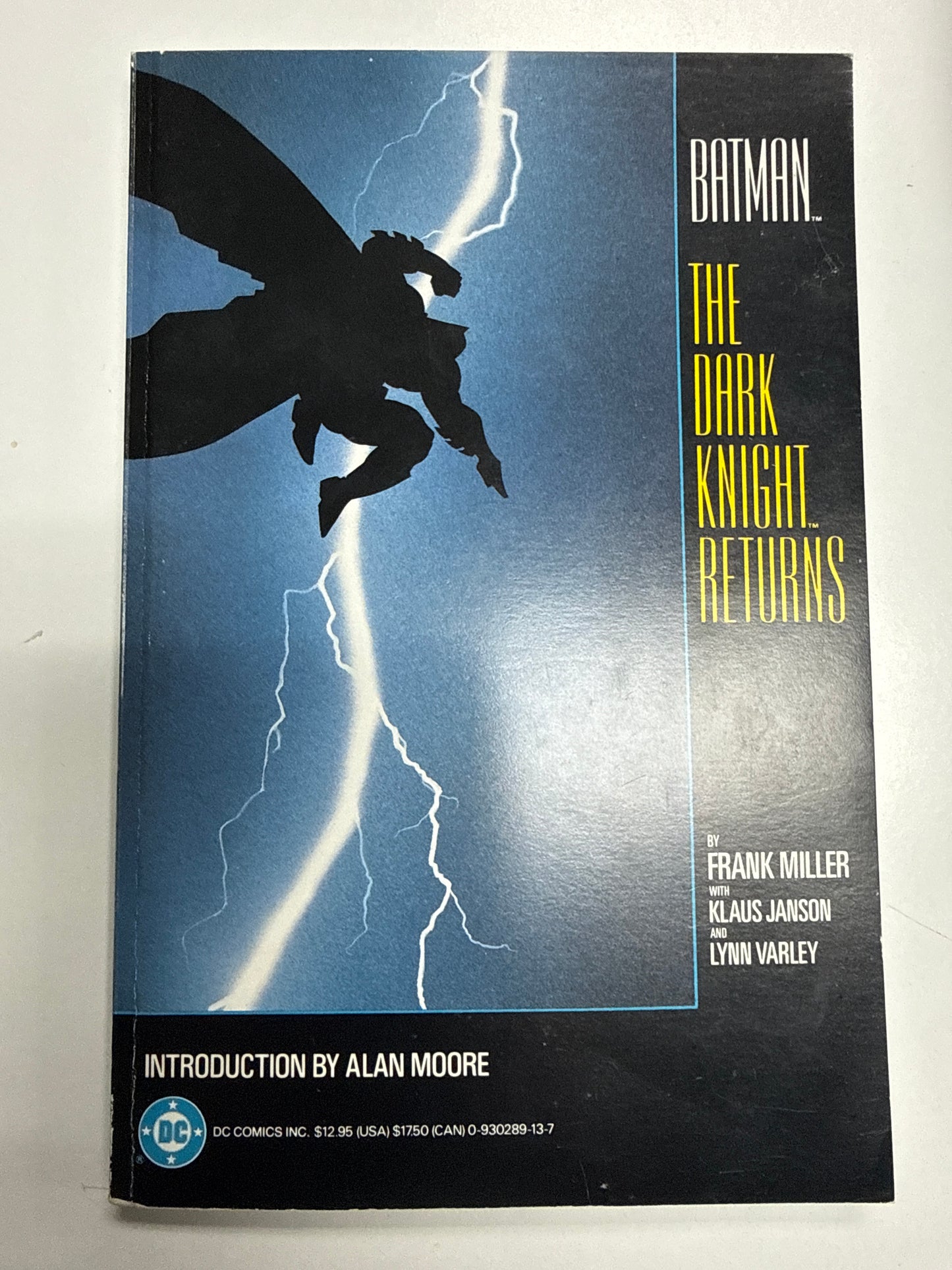 DC COMICS BATMAN THE DARK NIGHT RETURNS TPB 1986 FIRST PRINTING